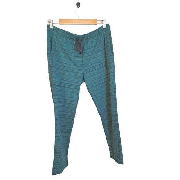 Lululemon Jet Crop Slim Green Stripe Color Luxtreme 7/8 Length Sz M - Picture 2 of 6